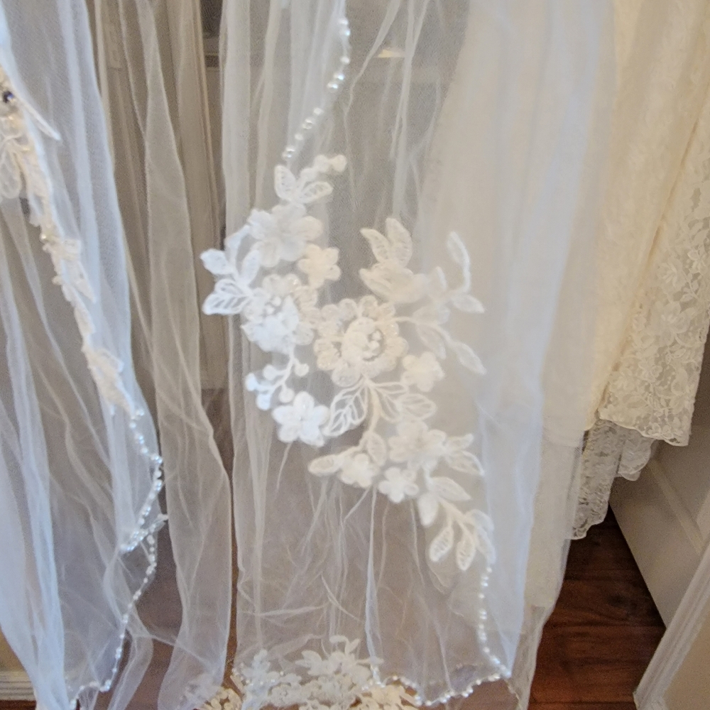Ivory lace drop back wedding dress - Picture 8 of 11